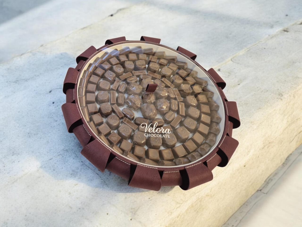 صينية شوكولا فاخرة – ١٣٦٥ جرام
Luxury Chocolate Tray – 1365 g